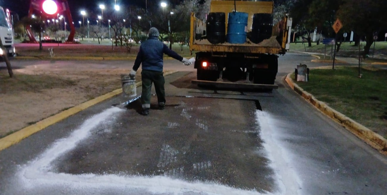 La Municipalidad renovó el pavimento en la rotonda de la Mujer de la Costanera Este