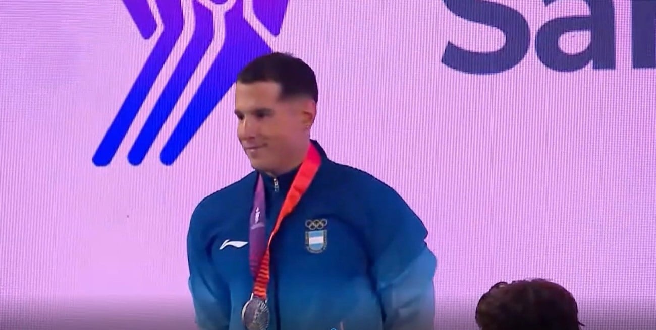 El santafesino Grassi se quedó con la plata en los 50 metros mariposa de Natación