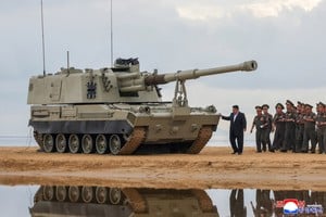 El ejercicio militar incluyó unidades de artillería, misiles y drones. Crédito: Archivo.