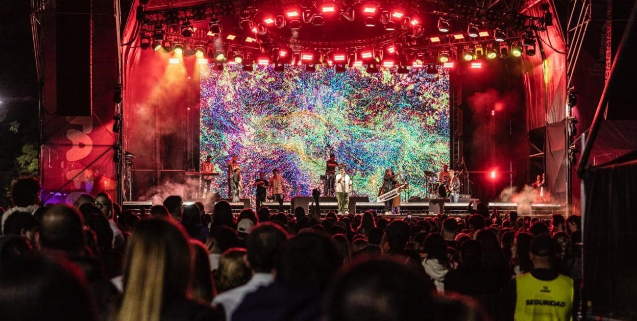 Juegos Suramericanos: más de 35.000 personas bailaron con Turf en el Fan Fest de Rafaela