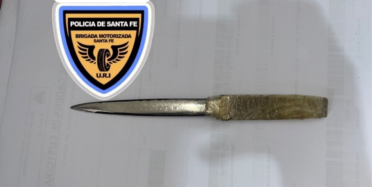 Detienen a un cuidacoches con un arma blanca en pleno macrocentro santafesino