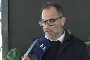 Ariel Wilkis, sociólogo e investigador principal del Conicet presenta su nuevo libro, "Una historia de cómo nos endeudamos: Créditos, cuotas, intereses y otros fantasmas de la experiencia argentina".