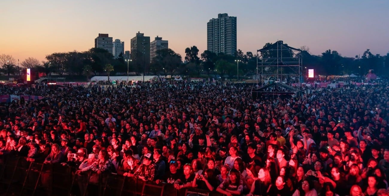 Santiago Motorizado, Cabezones y Los Tipitos: todo lo que habrá este jueves en los Fan Fest
