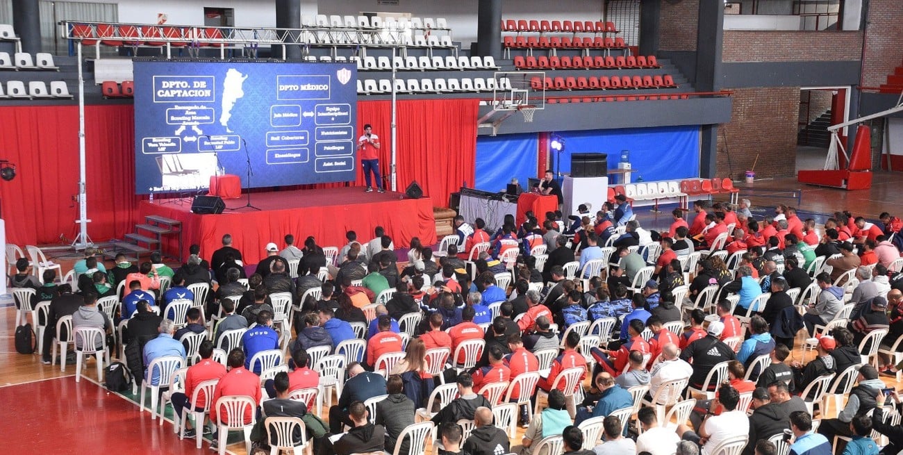 Unión reunirá a referentes de AFA y Conmebol en su III Congreso de Fútbol Formativo