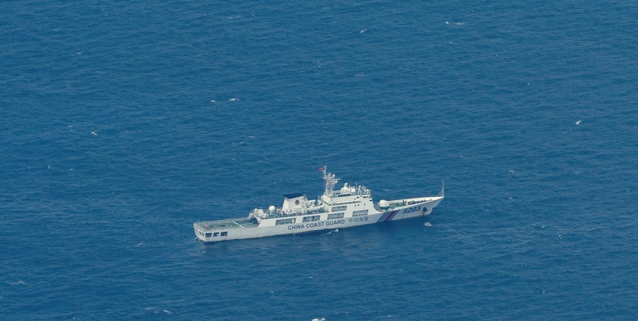 China y Filipinas intercambian acusaciones tras una colisión cerca del arrecife Sabina