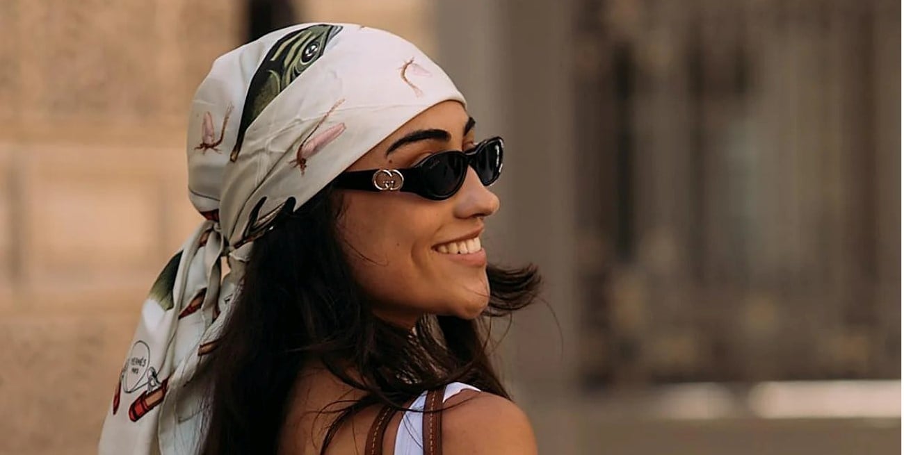 El accesorio retro que destrona a las gorras y será furor esta primavera-verano