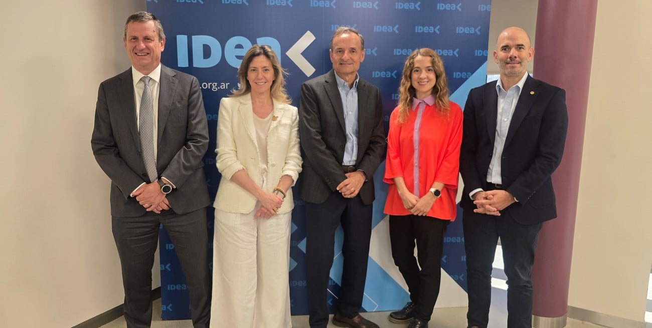 Los empresarios debaten sobre competitividad para 20 años de crecimiento del país