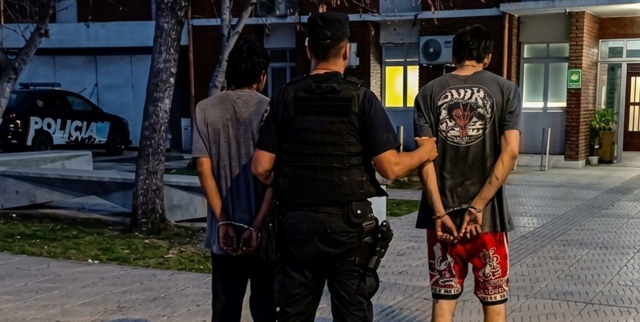 Dos aprehendidos tras una persecución por presunto robo de cables