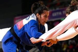 Argentina subió al podio en la competencia de equipos mixtos.