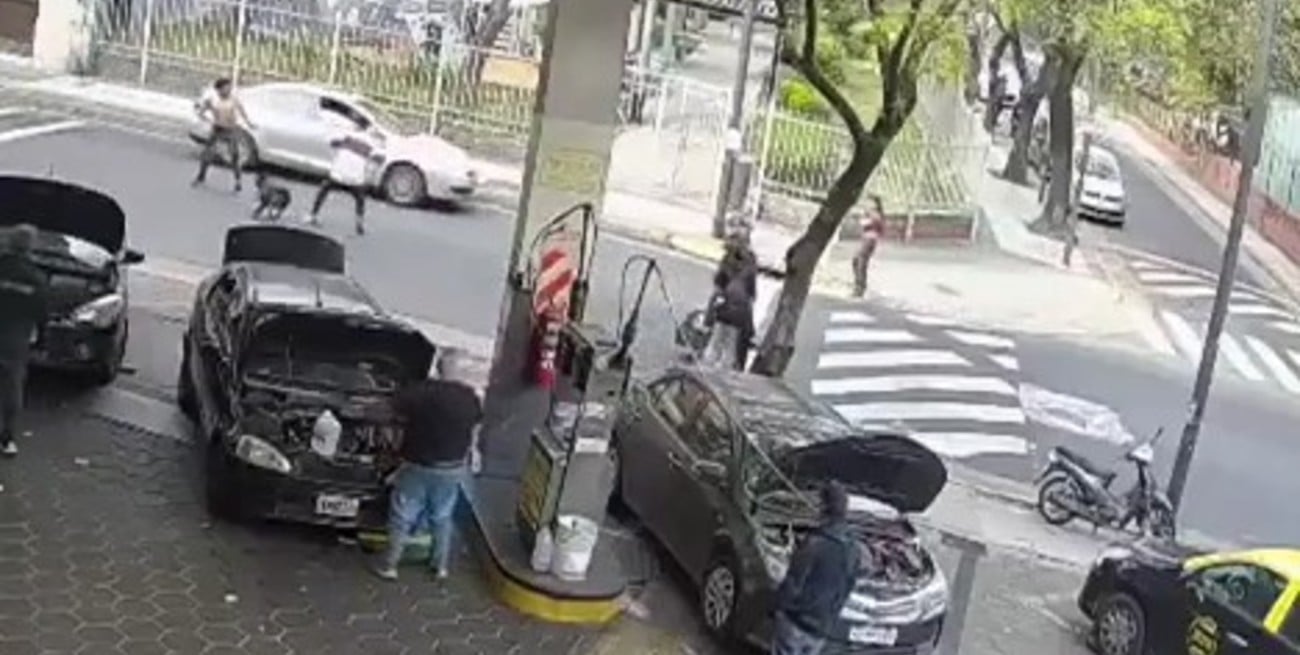 Pelea y muerte: lo apuñaló con una muleta "modificada" y huyó