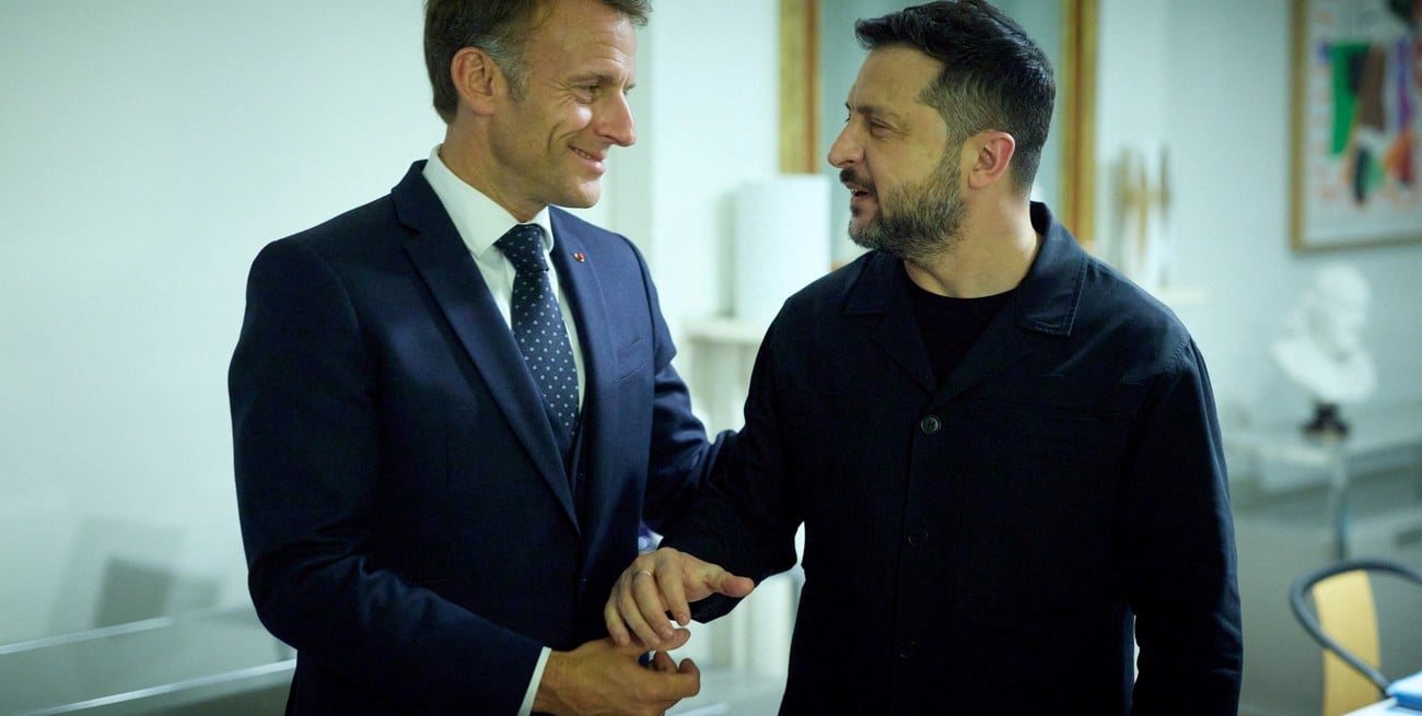 Macron promete apoyo a Zelenski para afrontar el invierno y reforzar la defensa aérea de Ucrania