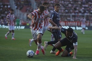 Independiente dio vuelta el partido contra Unión en una ráfaga y se llevó los tres puntos Independiente dio vuelta el partido contra Unión en una ráfaga y se llevó los tres puntos